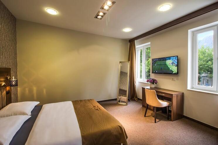 Central Luxury Rooms โอมิช ภายนอก รูปภาพ